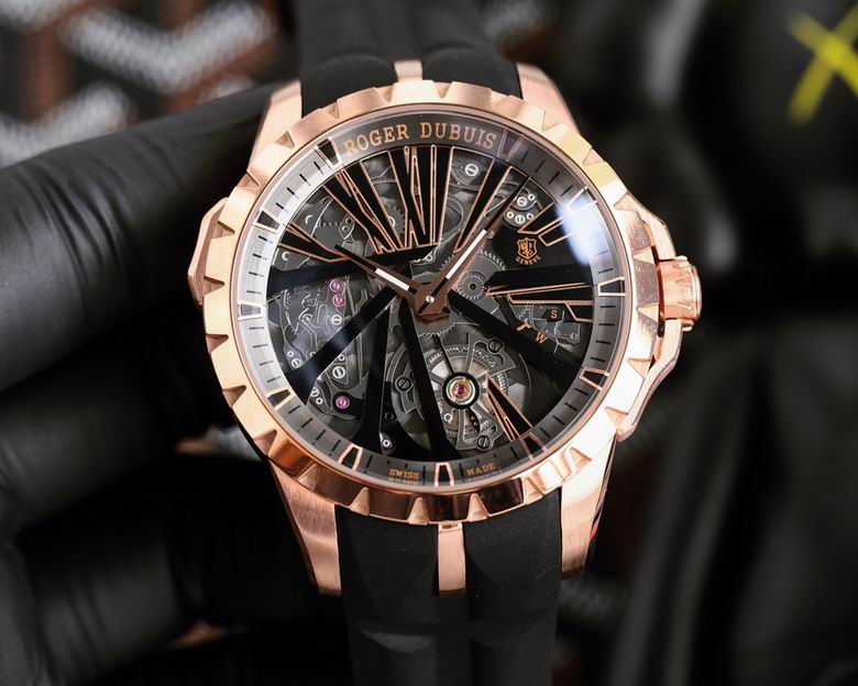 Roger Dubuis 46mm M12